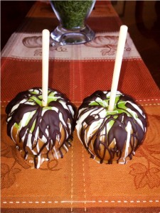 Halloween doesn't happen in my house without making caramel chocolate dipped apples :) YUM!